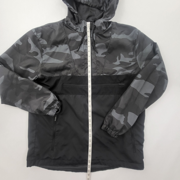 CSG Camo Nylon Hoodie Size Large Black & Gray Camo Zippered Pockets - Picture 6 of 8